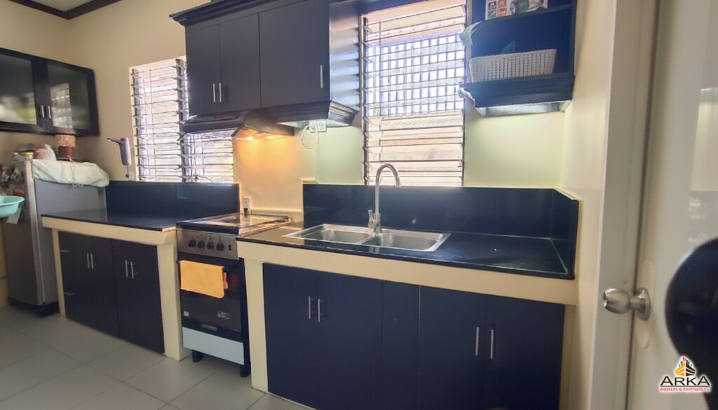 Lim Iponan 02 GMC ARKA